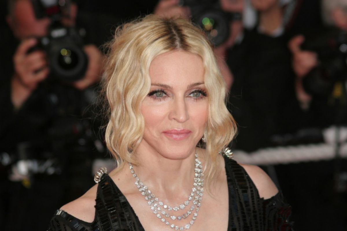 Madonna sumbang 1 juta dolar untuk bantu temukan vaksin corona