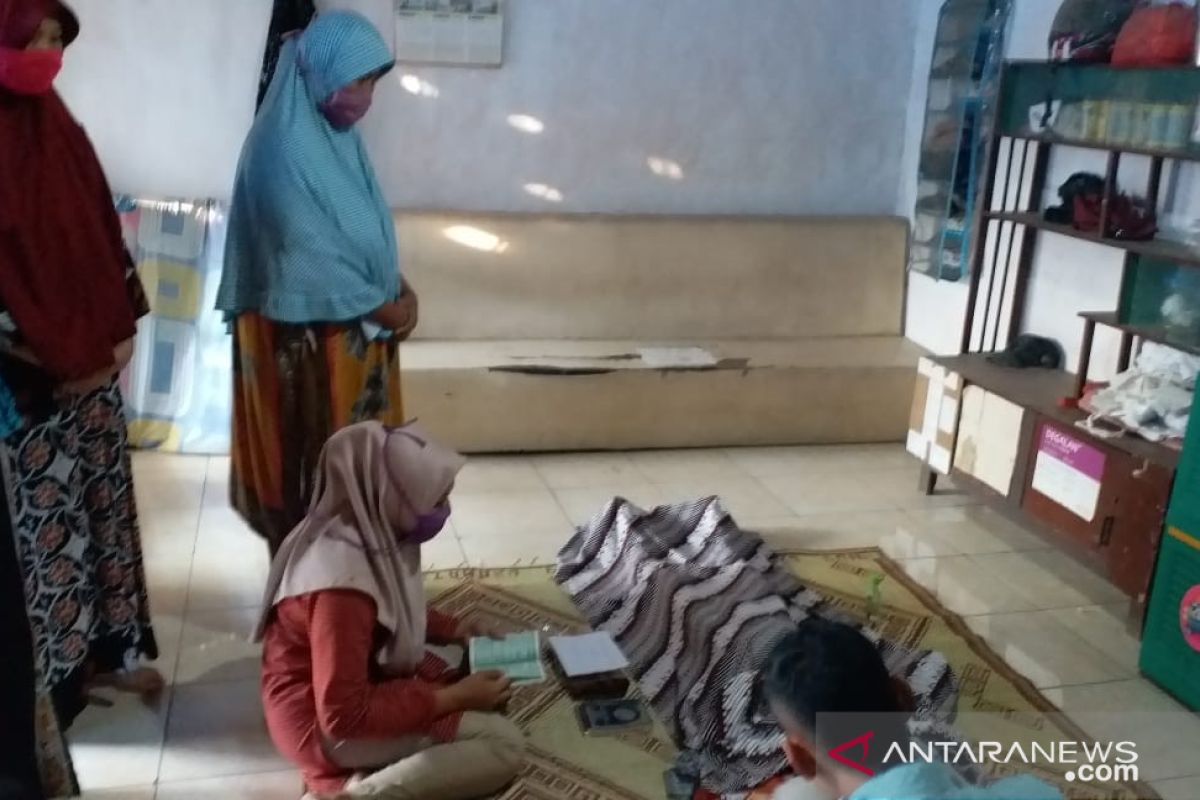 Pasangan suami dan istri tewas usai pesta minuman keras oplosan