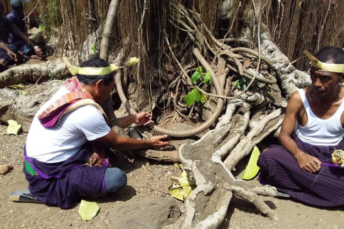 Witihama gelar ritual Tolak Bala cegah COVID-19