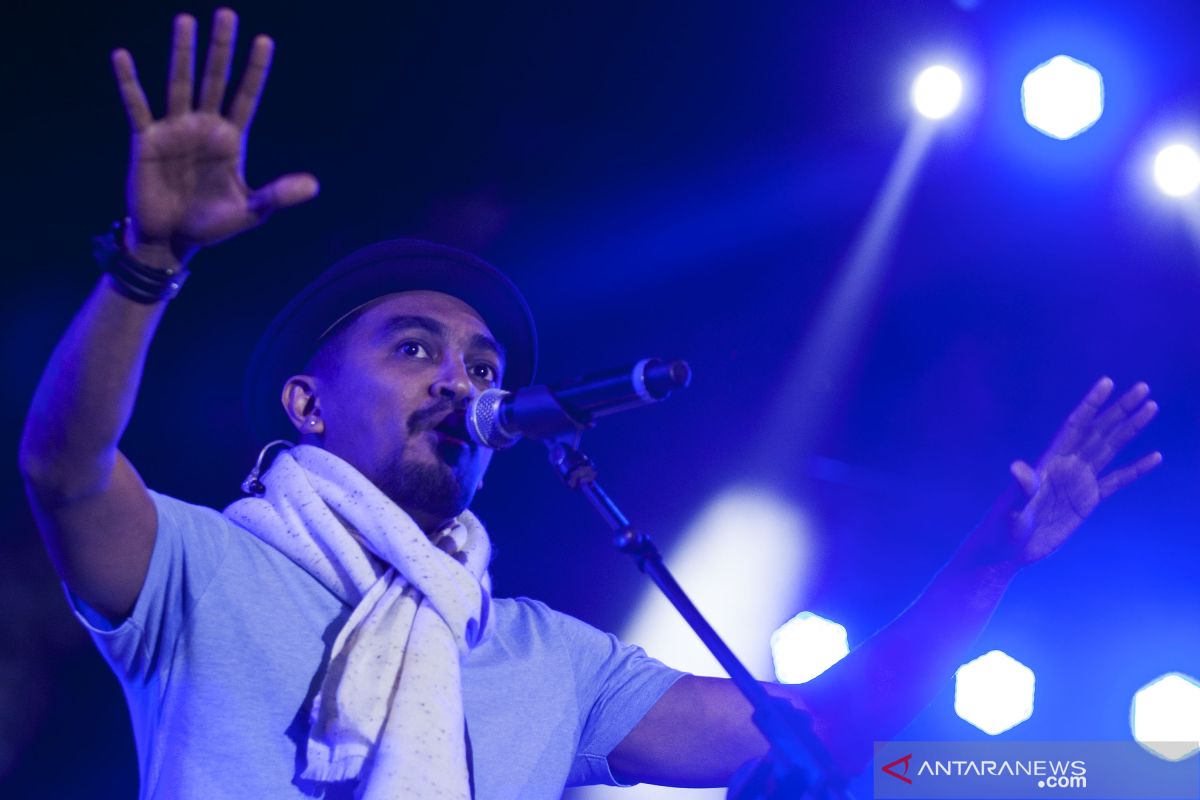 Glenn Fredly meninggal karena meningitis, ini penyebab dan gejalanya