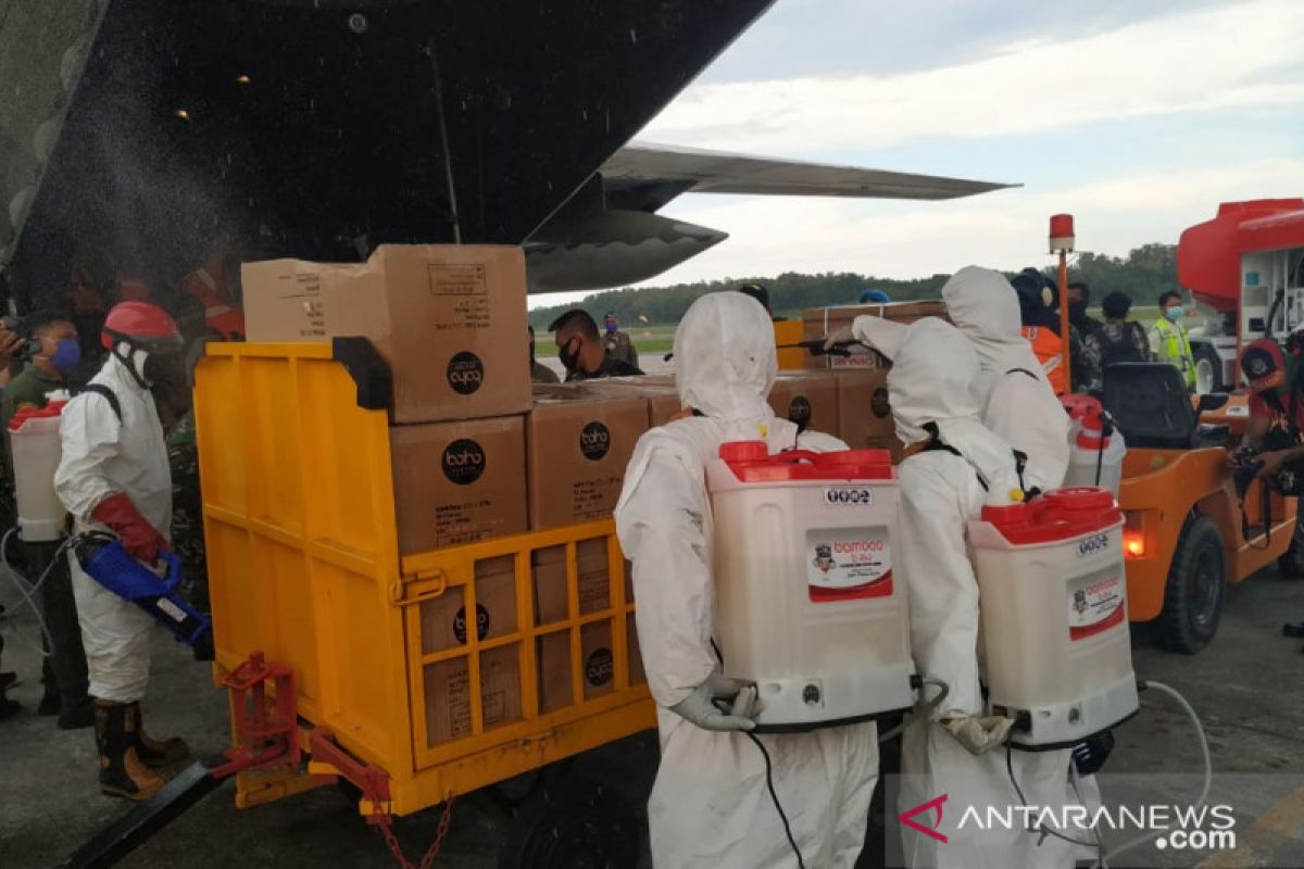 Bantuan APD dan masker Kemenkes cukup untuk  penanganan corona  10 hari