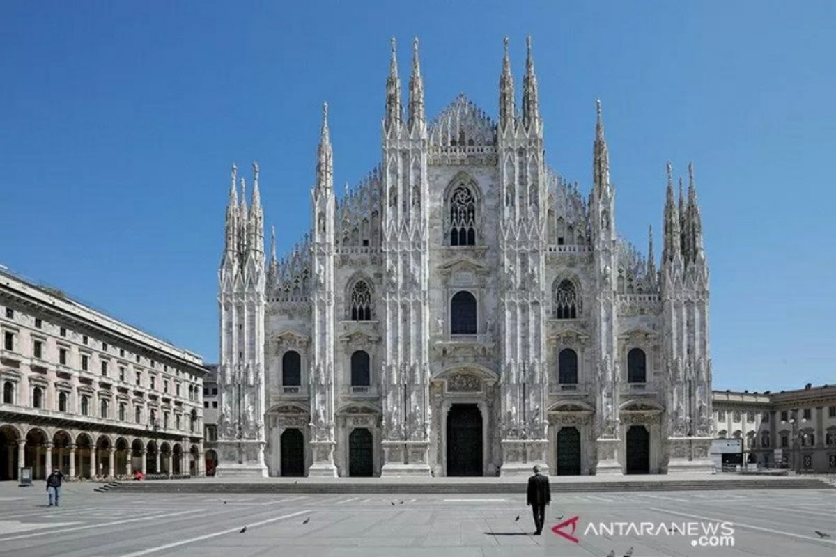 Andrea Bocelli menggema dari Katedral Milan yang kosong