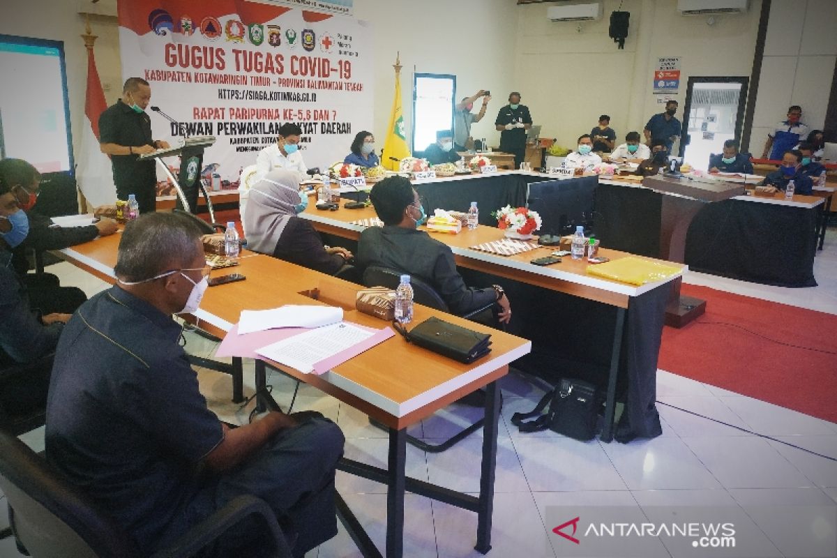 Anggota DPRD Kotim antusias mengikuti rapat paripurna online