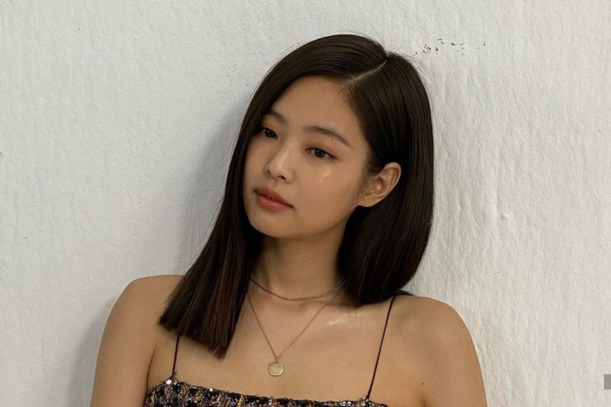 Jennie Blackpink luncurkan kacamata fesyen hasil kolaborasi dengan 'Gentle Monster'