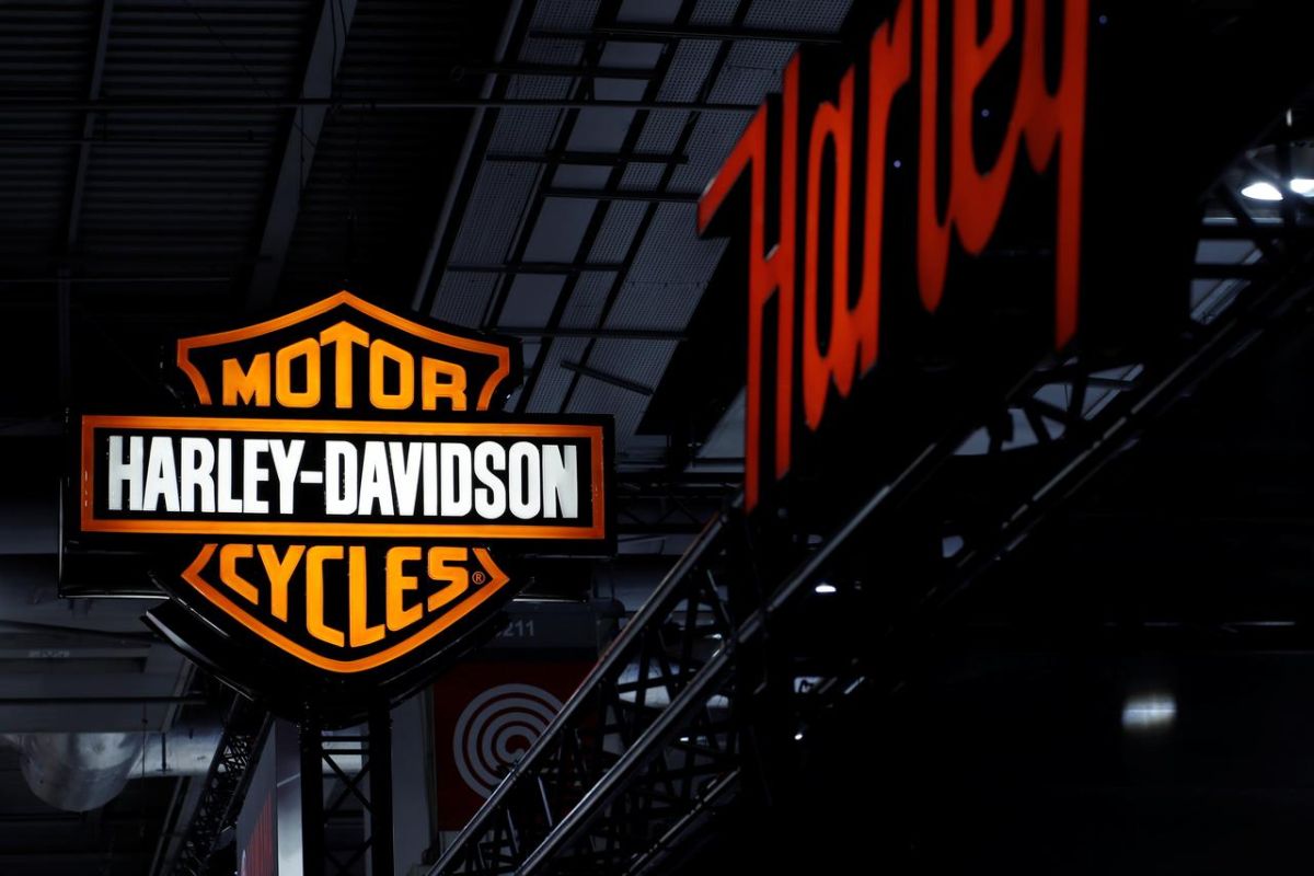 Harley Davidson potong gaji bos dan karyawan