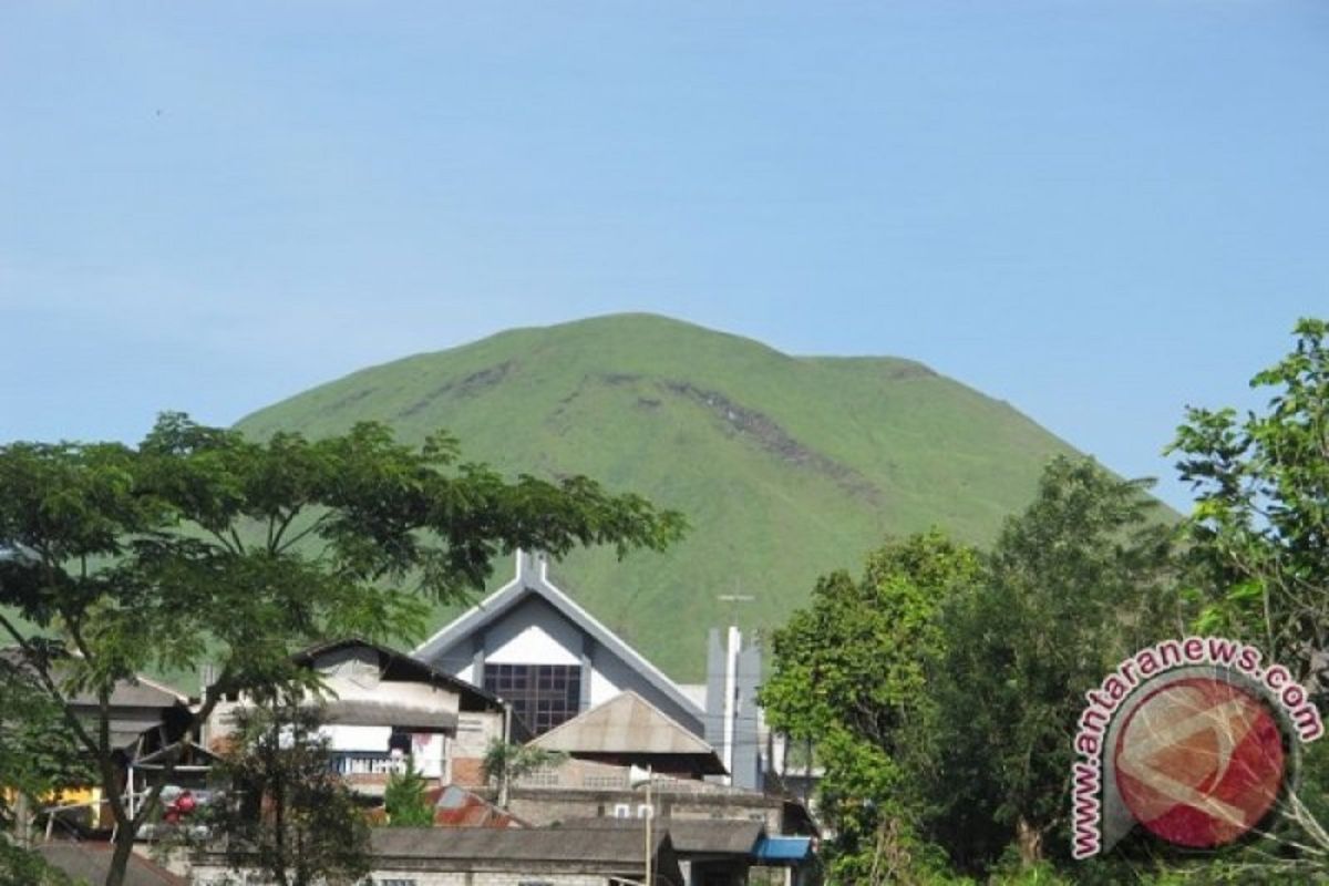 Status Gunung Lokon di Tomohon waspada meski aktivitas vulkanik meningkat