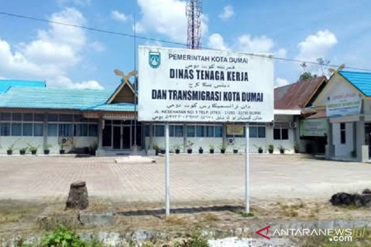 Disnaker Dumai nyatakan belum ada PHK karyawan dampak COVID-19