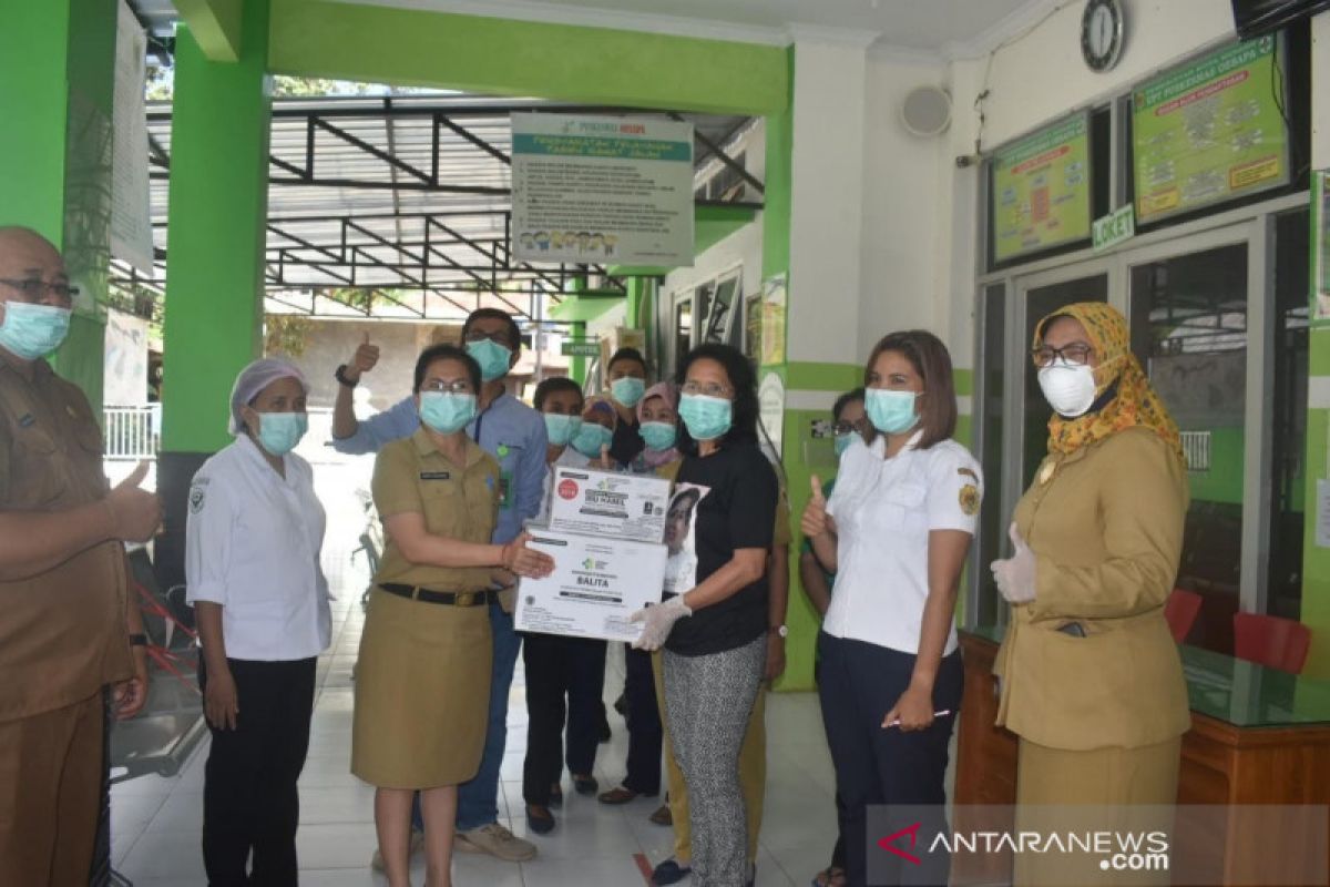 Para ibu hamil di Kupang dapat bantuan makanan tambahan