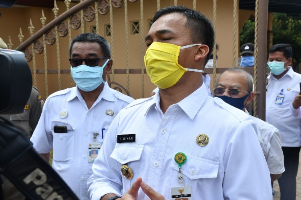 27 pemudik asal Papua jalani isolasi mandiri di Gedung Pramuka Batang