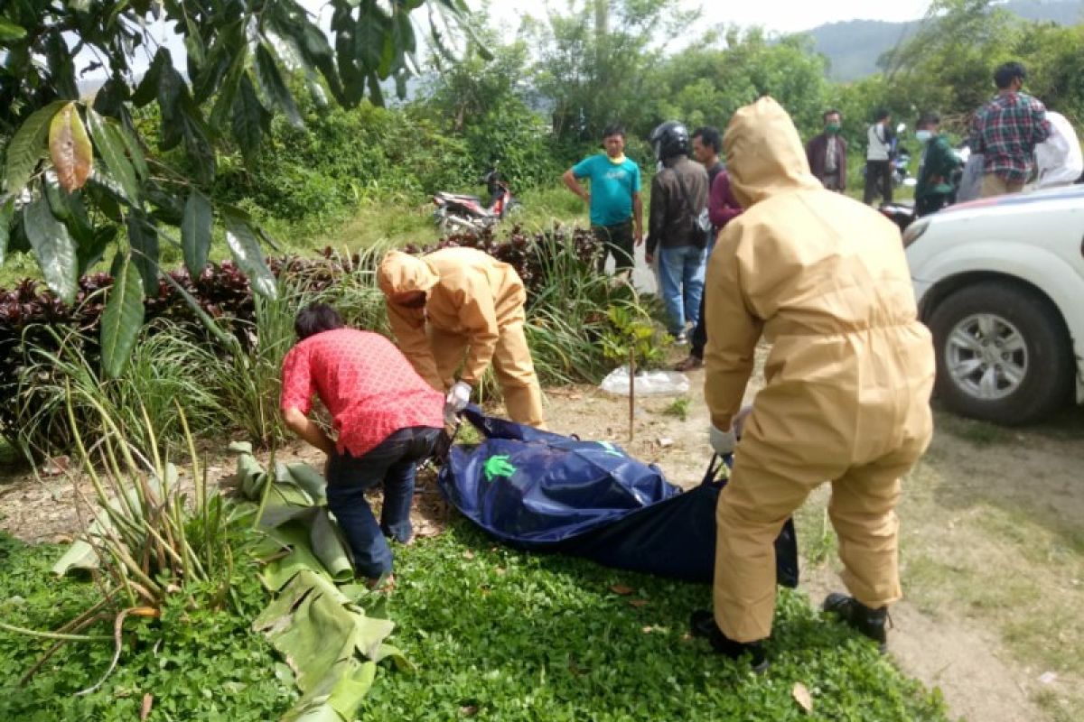 Dua bidan honorer di Bima tewas karena kecelakaan tunggal