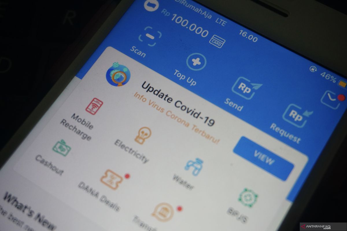 Transaksi offline DANA menurun selama pandemi corona