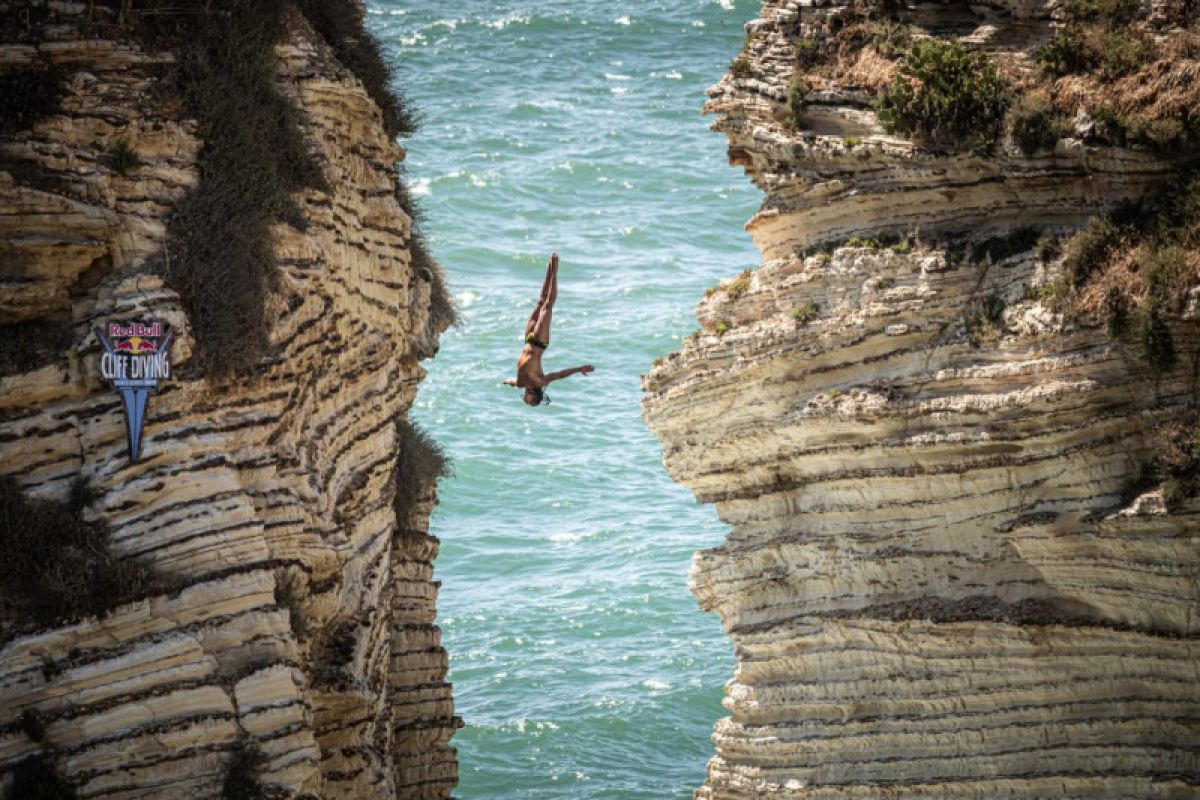 Red Bull Cliff Diving membatalkan kejuaraan dunia 2020 akibat COVID-19