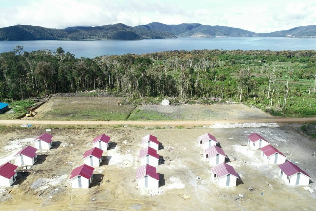 Kementerian PUPR serahterimakan 20 rumah khusus di Pegunungan Arfak Papua Barat