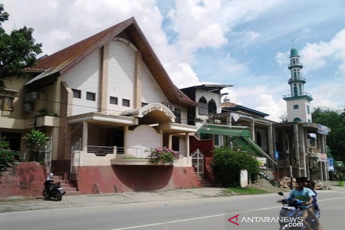 Di Kendari, masjid-Gereja berdampingan bukti kerukunan umat beragama