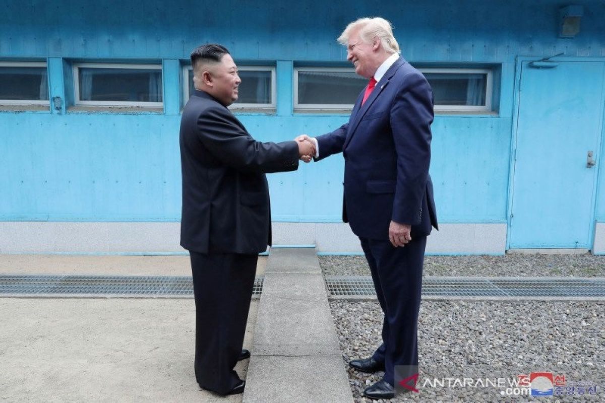 Donald Trump isyaratkan misteri soal Kim Jong Un akan terkuak dalam waktu dekat