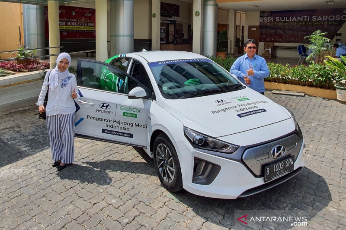 Hyundai IONIQ jadi armada tenaga medis COVID-19