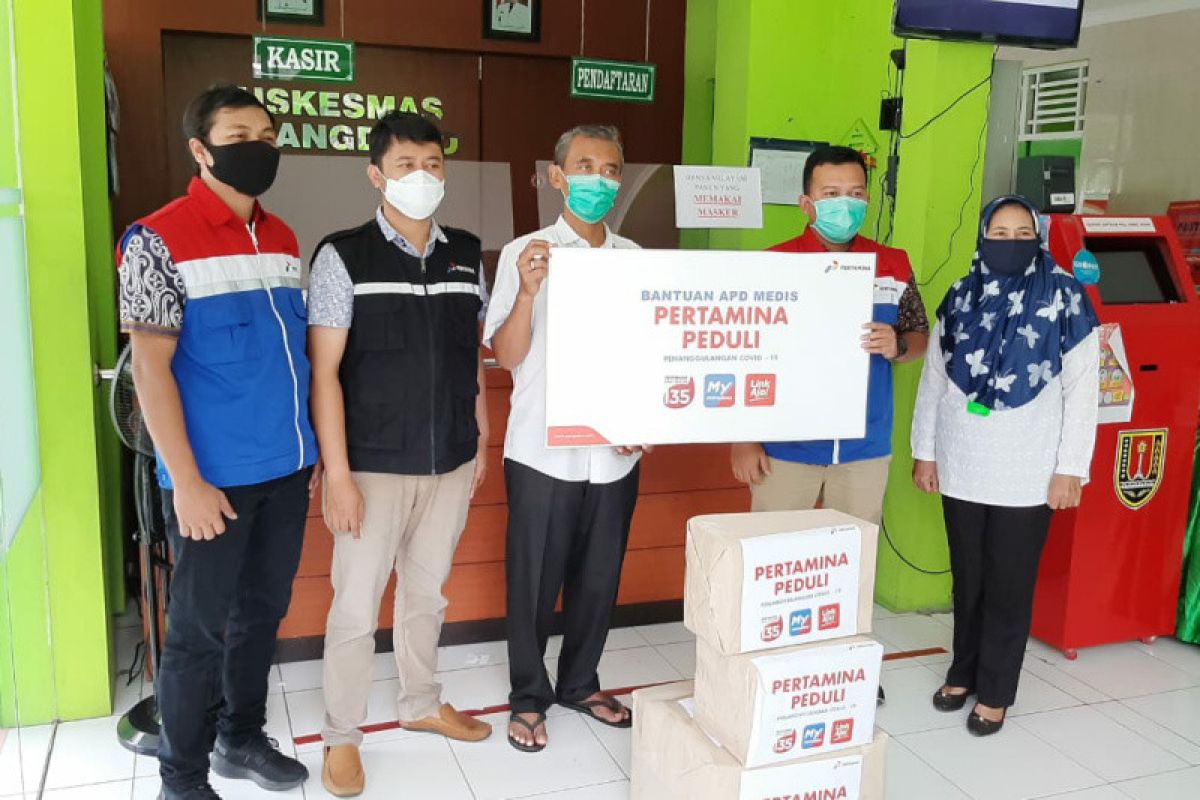 Pertamina salurkan 200 paket APD ke Puskesmas dan RS rujukan COVID-19