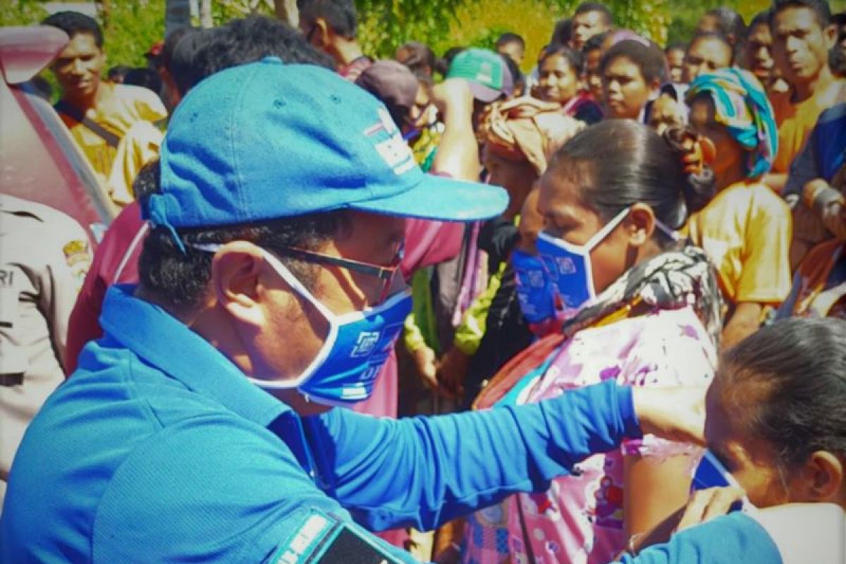 Demokrat bagi masker di kawasan perbatasan NTT-Timor Leste