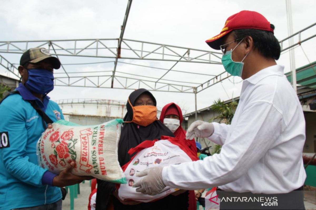 Kemensos pastikan distribusi bansos dari Presiden Jokowi di Jakut lancar