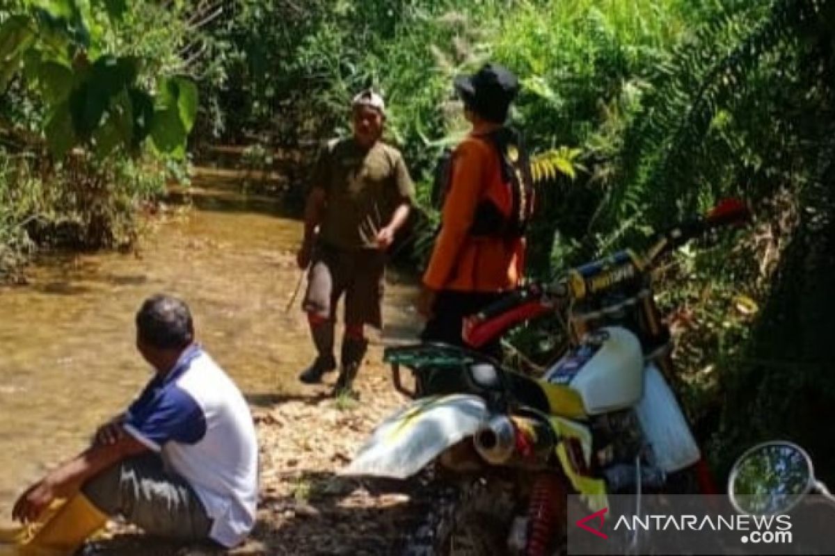 Kakek 100 tahun hilang di hutan