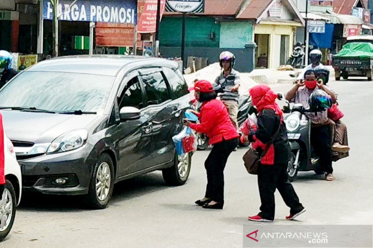 Ketua DPRD Kotim prihatin banyak warga abaikan penggunaan masker