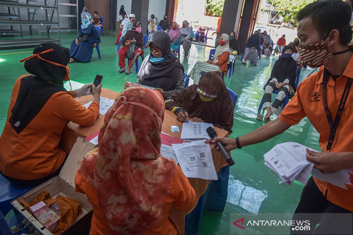 Kantor Pos Pekanbaru mulai salurkan Bansos Tunai untuk 20.000 penerima, begini mekanisme pencairannya