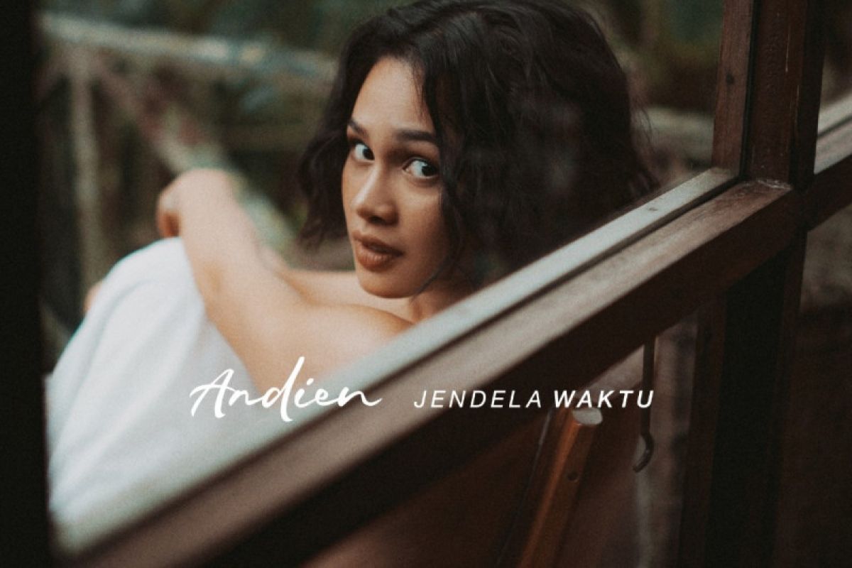 Andien Aisyah meluncurkan video musik "Jendela Waktu"