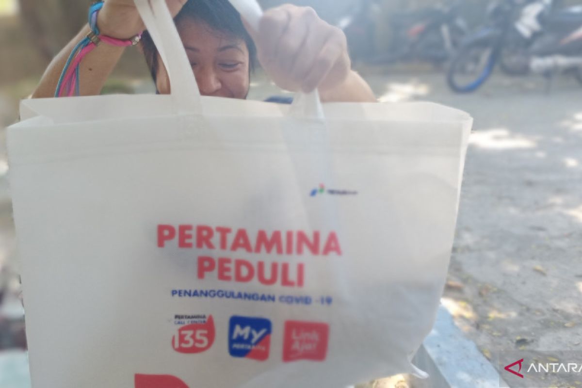 Pertamina bagikan 50  paket suplemen untuk wartawan  NTT