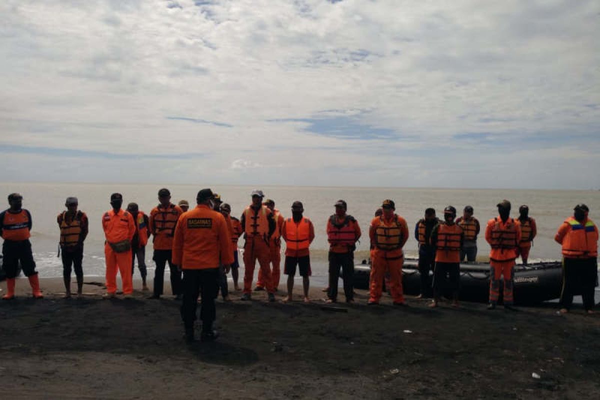 Tiga pencari ikan ditemukan meninggal dunia setelah diterjang ombak