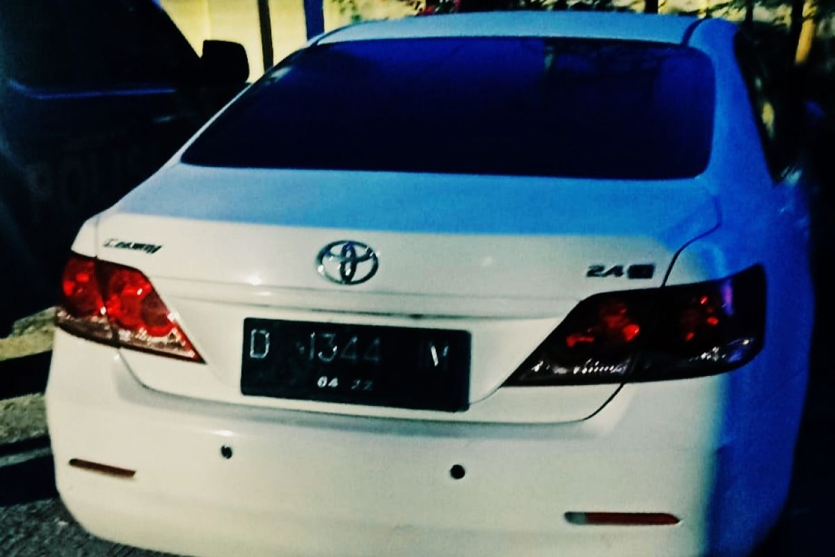 Pengendara sedan terobos PSBB Pekanbaru jadi tersangka