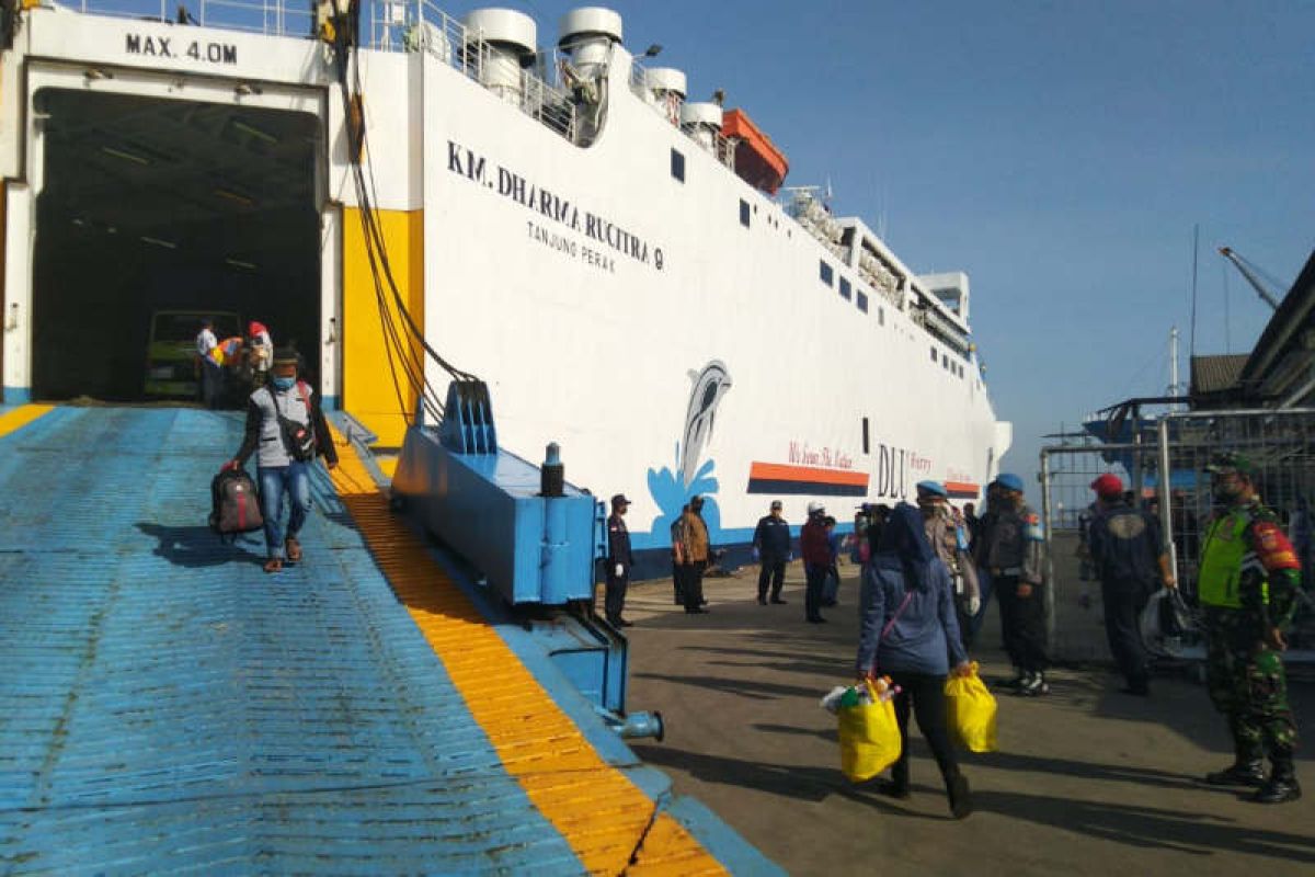 181 TKI dari Malaysia tiba di Tanjung Emas Semarang, mayoritas warga Jatim