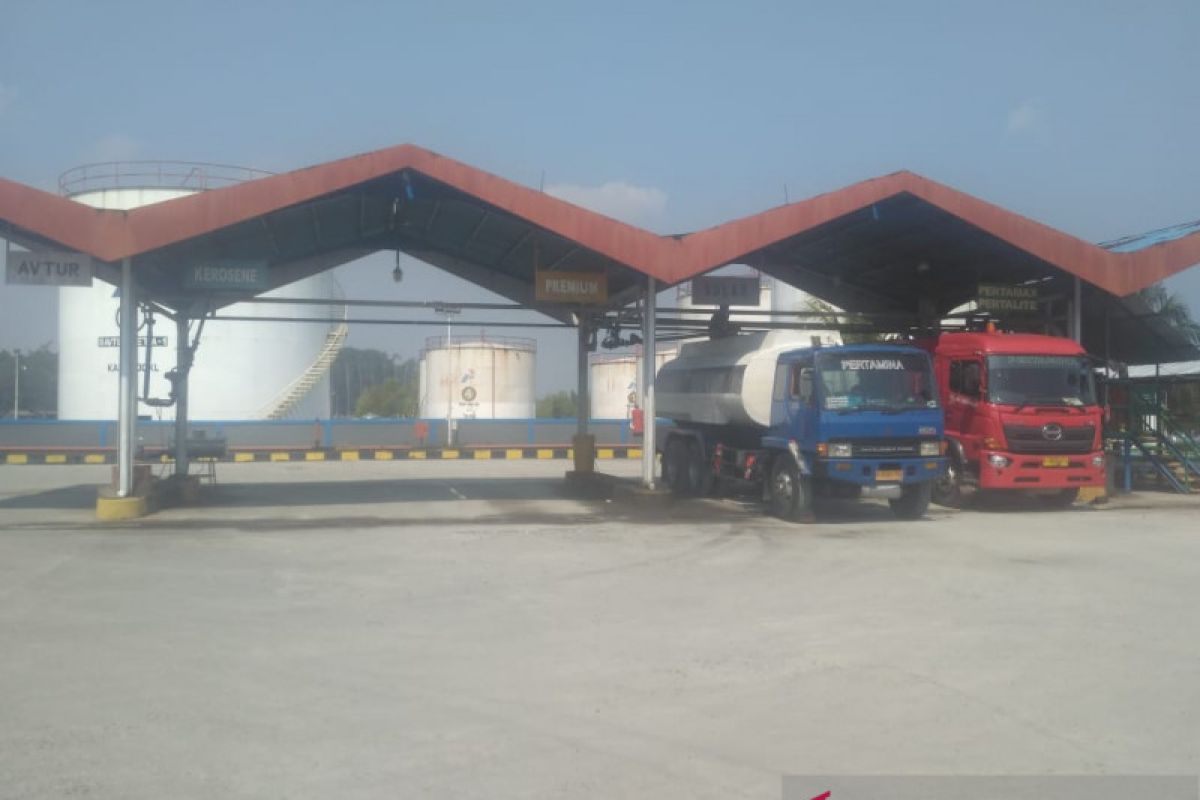 Pertamina: Stok BBM Papua-Maluku penuh akibat pembatasan operasi kendaraan