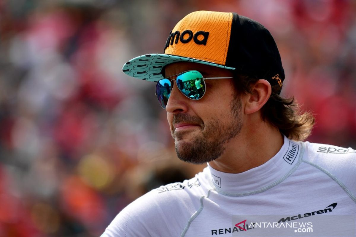 Fernando Alonso menangi balap virtual Legends Trophy di Indianapolis