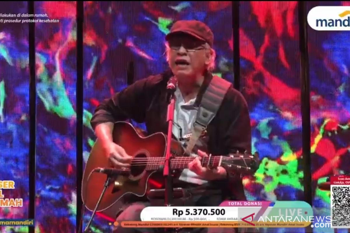 Iwan Fals menggelar konser amal bantu masyarakat terdampak COVID-19