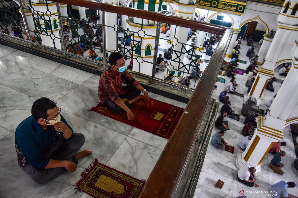 Pekanbaru izinkan rumah ibadah buka dengan terapkan protokol kesehatan COVID-19