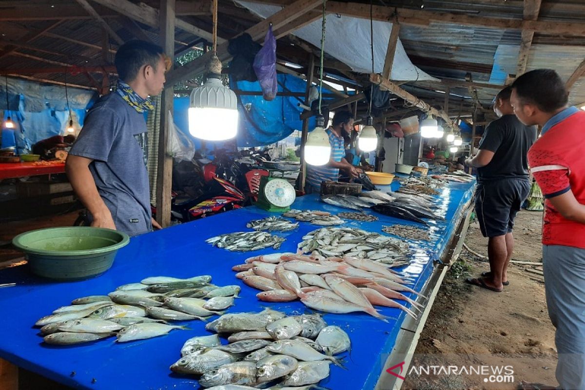 Pascalebaran, harga ikan segar di kendari tinggi