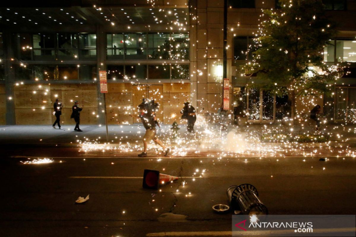 40 kota di AS berlakukan jam malam pascaprotes