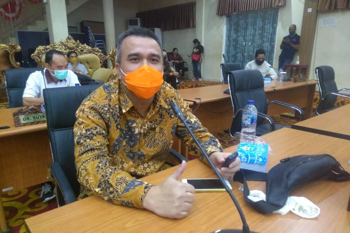 Legislator Ridwan  Marlian desak pemerintah tidak tebang pilih tertibkan rumah makan