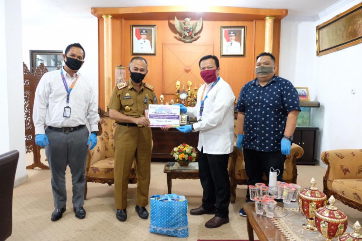 Pemkab Gowa dapat bantuan paket kebutuhan pokok dari Bank Muamalat