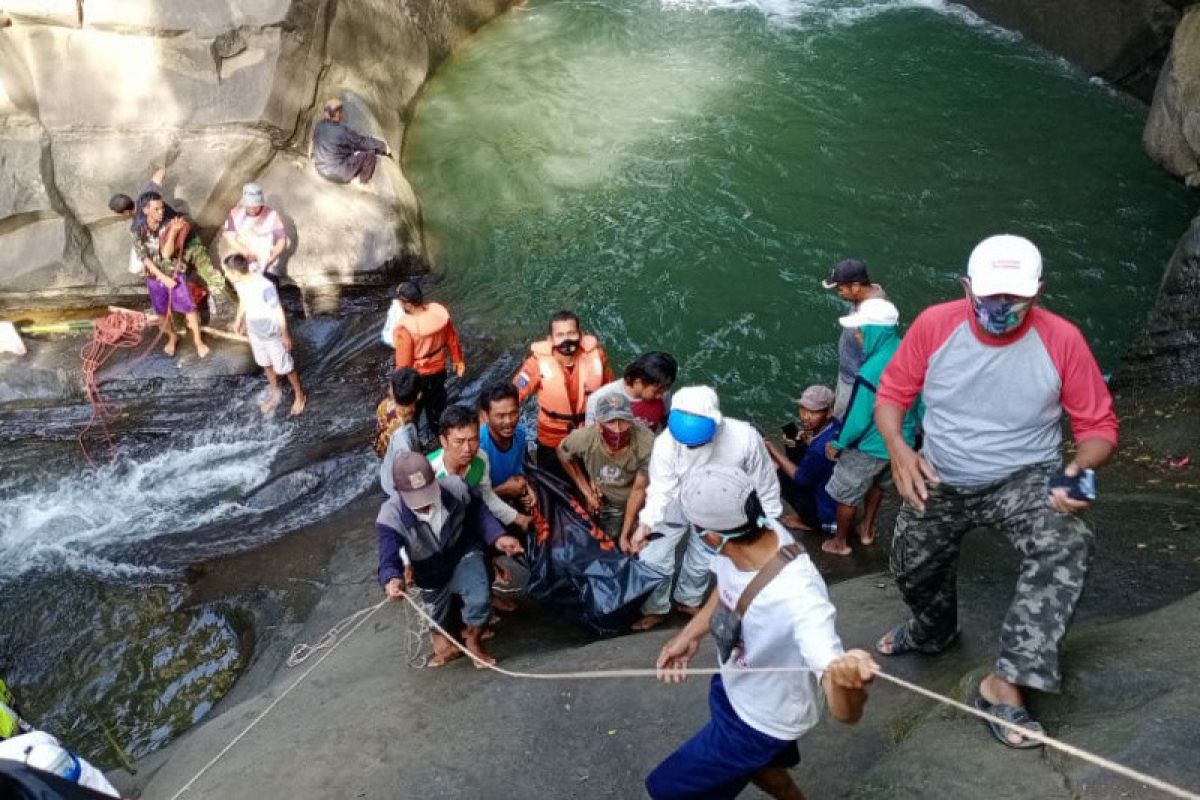 Korban tenggelam di Curug Rambu Kasang ditemukan meninggal