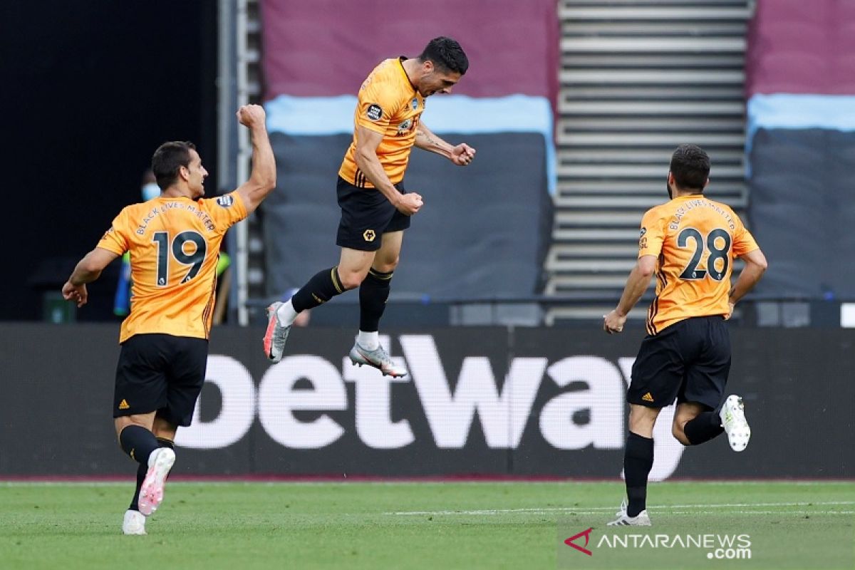 Wolverhampton menang 2-0 di kandang West Ham