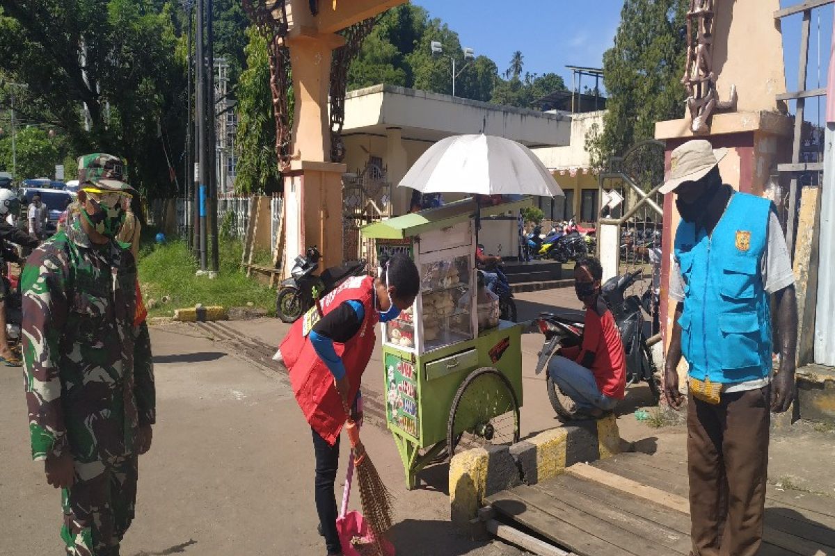 Ketua gugus tugas: 811 warga Kota Jayapura terjaring razia masker