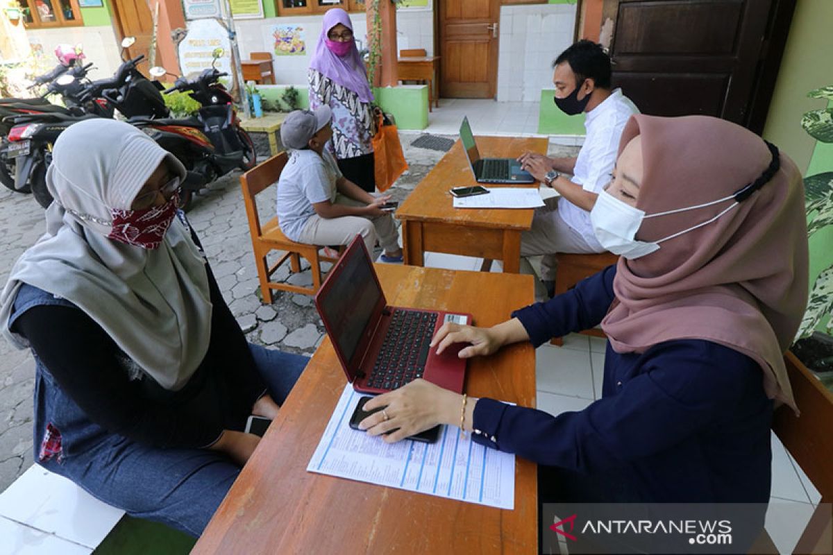 Tujuh siswa usia 20 tahun masuk SMA lewat zonasi di Jakarta