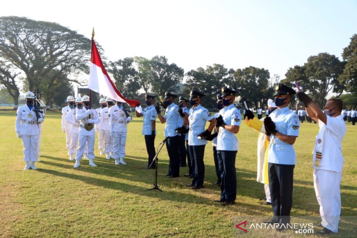 Danlanud Adi Soemarmo tutup pendidikan Semaba TNI AU