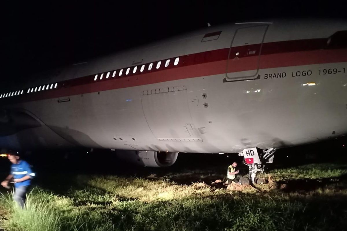 Pesawat Garuda tergelincir di Bandara Sultan Hasanuddin