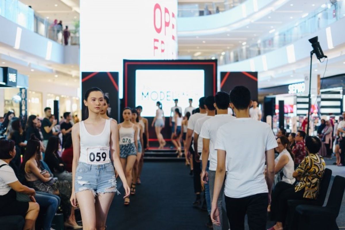 Cegah penyebaran COVID-19, Jakarta Fashion Week gelar audisi model secara semi-virtual