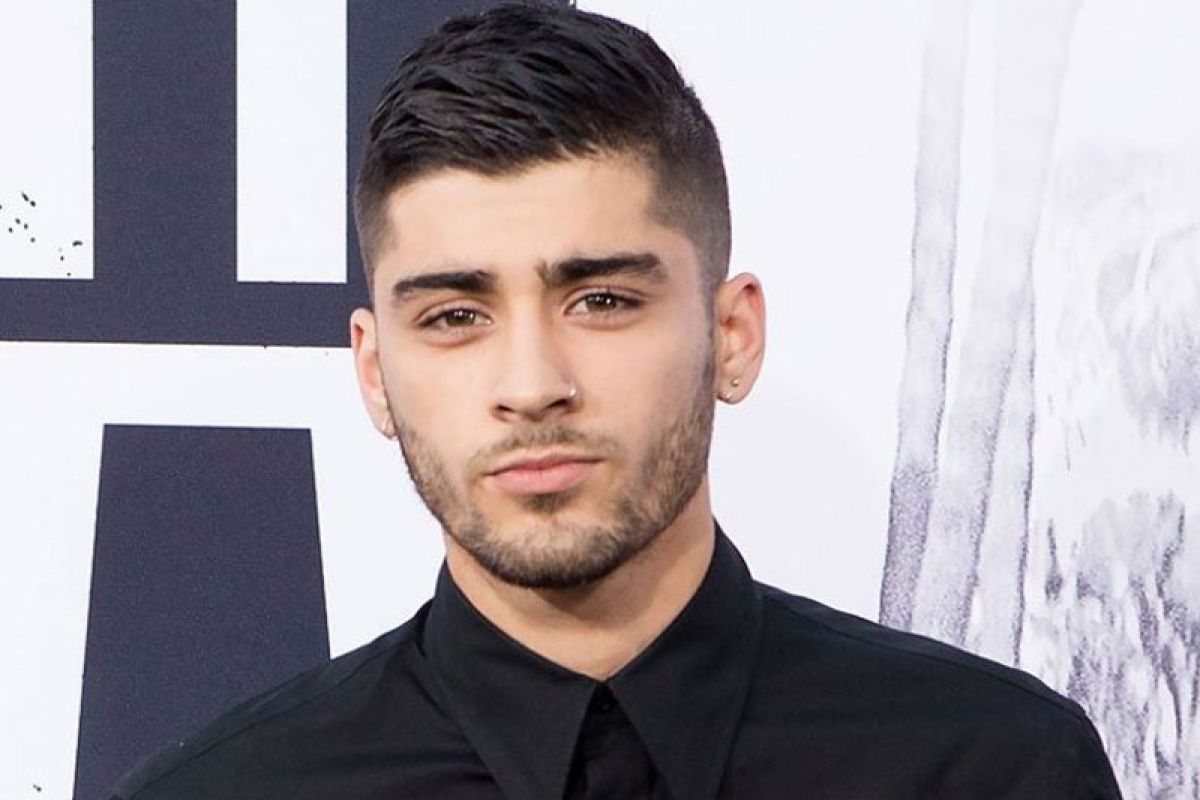 Zayn Malik kembali tampil di depan publik setelah 6 tahun "bersembunyi"