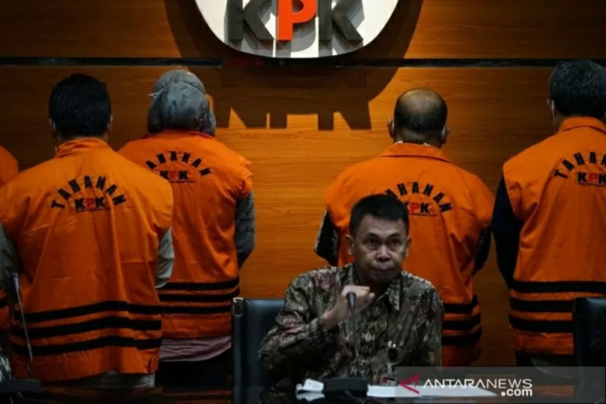 OTT Bupati Kutai Timur, hasil penyadapan sesuai UU KPK baru