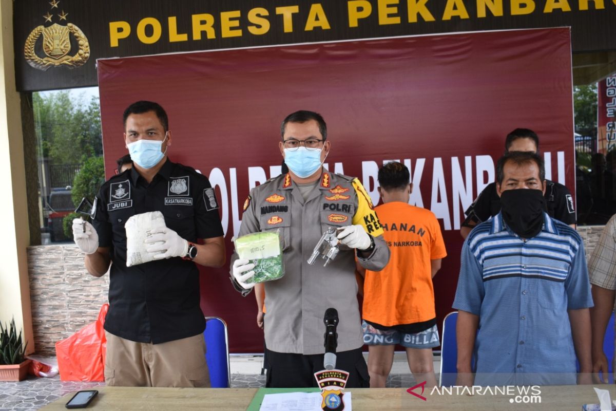 Polresta Pekanbaru bekuk bandit lima kilo sabu bersenjata api