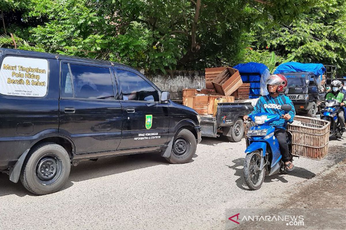 Begini strategi Riau ajak pedagang pasar waspada COVID-19 dengan "mobil halo-halo"